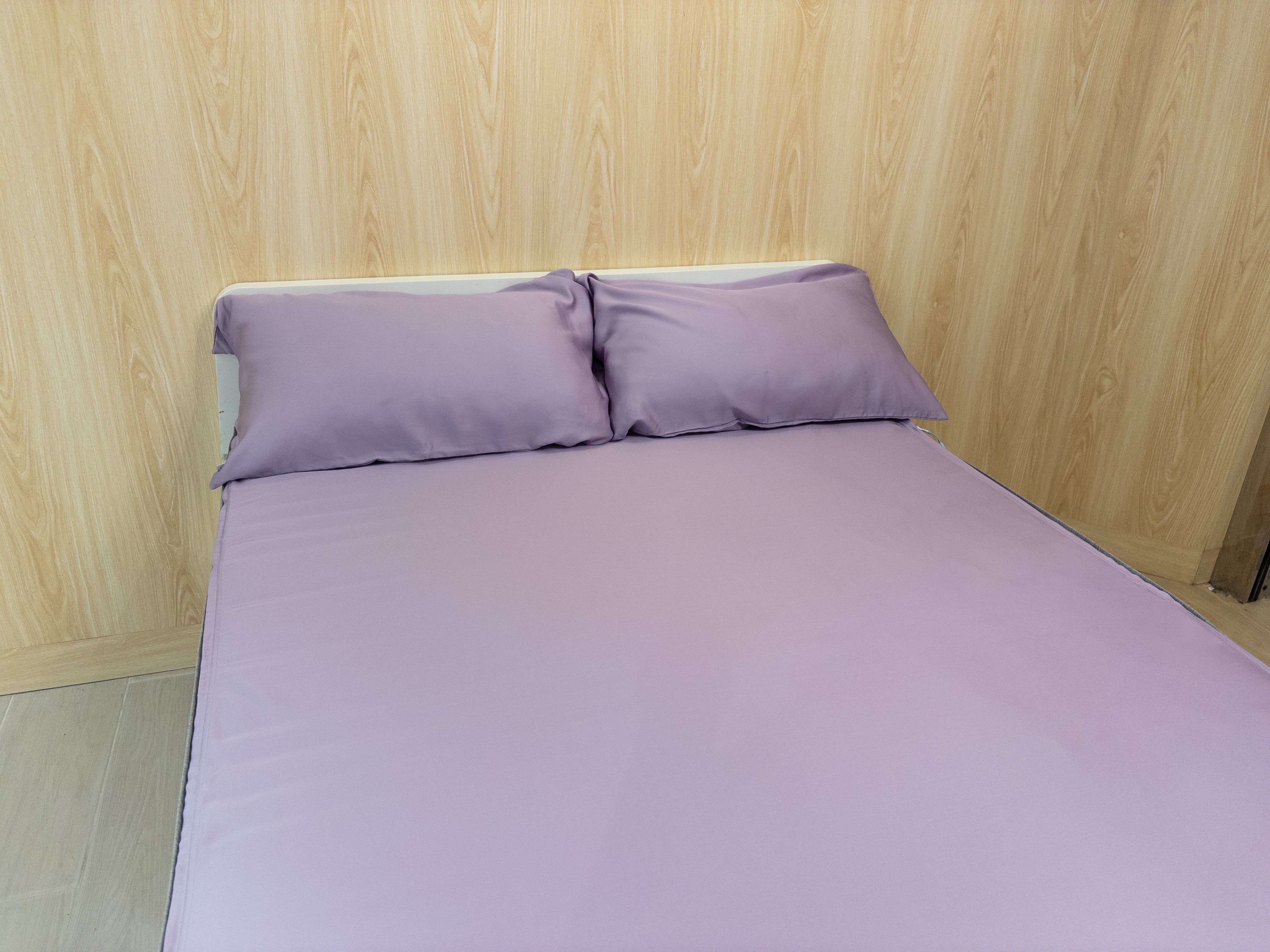 Sheet Set with Two Pillowcases | ULTRA FINE Smooth (Gen. 2) | Lavender