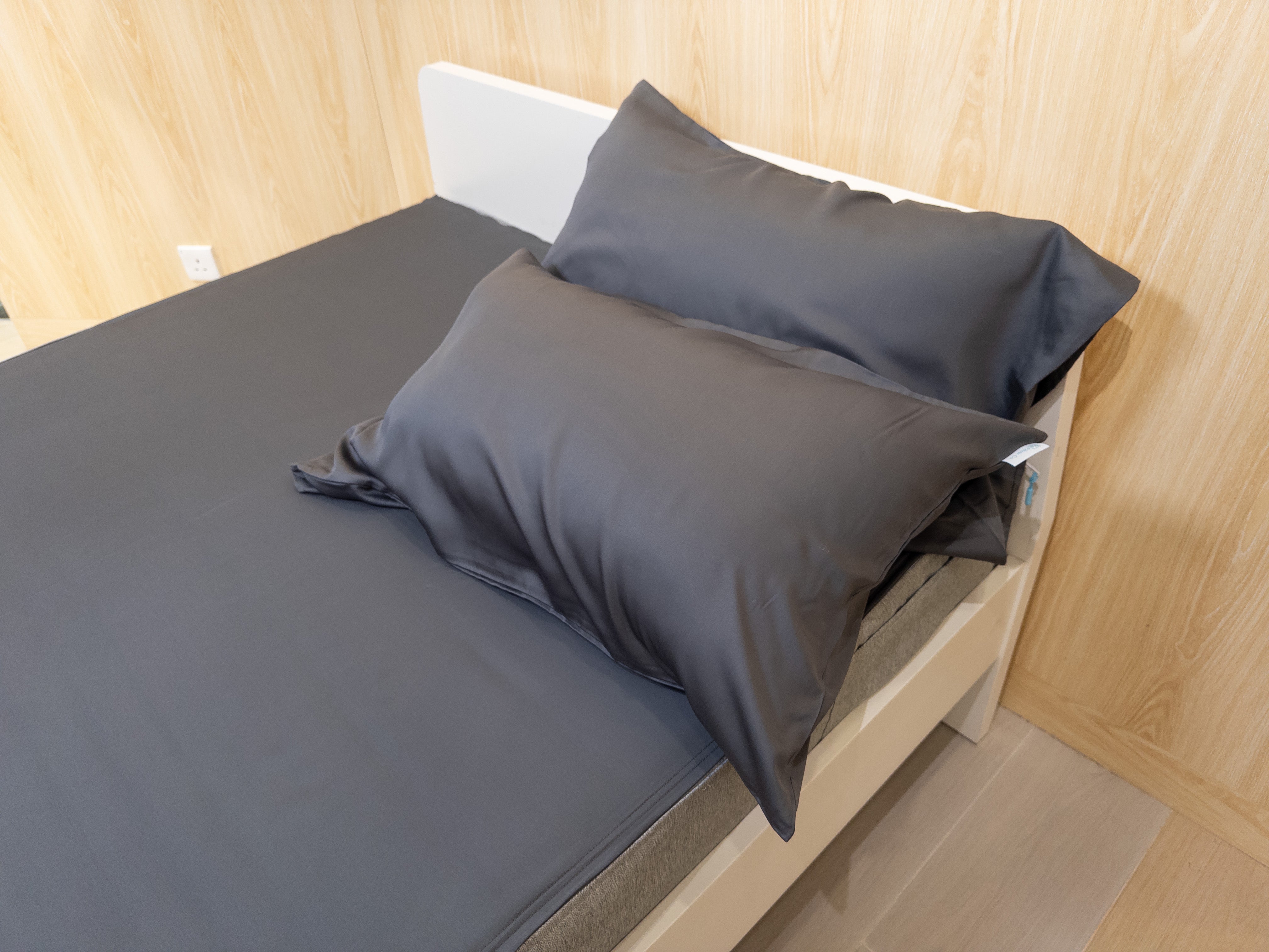 床面連枕頭套兩個｜ULTRA FINE 細滑 (Gen. 2)｜Charcoal 深灰